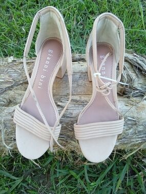 Gianni Bini Nude Suede Ankle Tie Block Heel Sandal 5M
